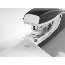 Leitz 55230025 NeXXt Flat Stapler 40 Sheet Red