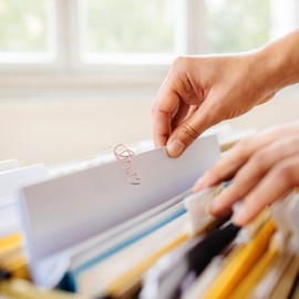 50pcs Love Shaped Paper Clips Metal Card File Note Clips Heart Paper Clips Love Gold Paperclips Cute Paperclips Bookmarks Planner Clips for Office School Rose Gold