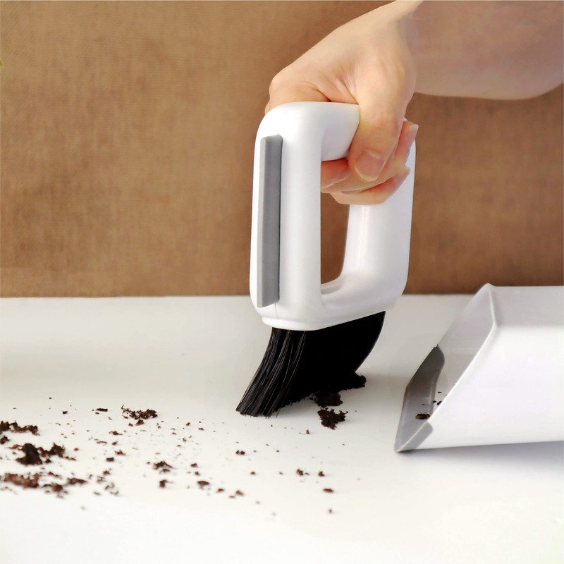 White Magic Kitchen Brush & Dustpan