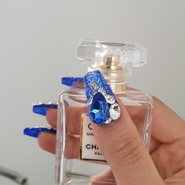 Blue Sapphire Handmade Nail Tips - Long Point / 블루 사파이어 수제네일팁 - 롱포인트