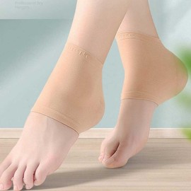 How to care for calluses in summer Heel protection pads Moisturizing socks Heel protectors Remove cracks Futke Skin