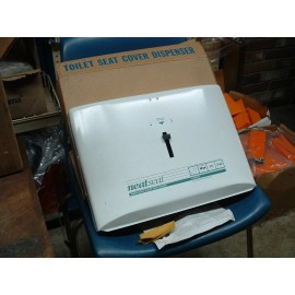 SANITOR NEAT SEAT NOS COMMERCIAL TOILET SEAT COVER DISPENSER AND 500+ FLUSH DISPOSABLE SEAT COVERS