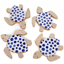 Logbuch-Verlag 4 Turtles Decorative Wooden Figures Natural Blue White Sea Holiday Beach Decoration Bathroom Decoration 13 cm