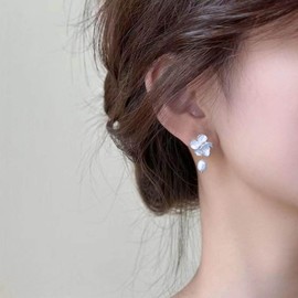 Aneneiceera Vintage Enamel Flower Pearl Earrings Silver Pearl Drop Earrings Light Blue Flower Earrings Pearl Petal Earrings Jewelry for Women