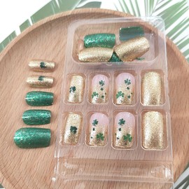 St Patrick‘s Day Press on Nails Medium Square Fake Nails with Shamrock Design Glue on Nails Gold Glitter Full Cover False Nails Green St Patrick‘s Day Stick on Nails for Women 24Pcs