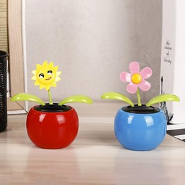 Red Seven-Starred Ladybug Solar Dancing Car Dashboard Decorations, Funny Solar Powered Dancing Flower Pot Car Ornaments Flower Swinging Toy for Car Decor, Funny Gifts for Friends Solar Power Kits
