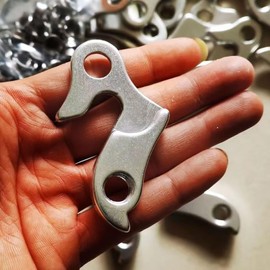 SHULLIN 2pcs Derailleur Hanger Drop Out Adapter Rear Tail Hook Rear Derailleur Hanger Bicycle Tail Hook Bicycle Derailleur Hanger Gear Hanger Tail Hook Rear Gear Hanger Suitable for Most Mountain