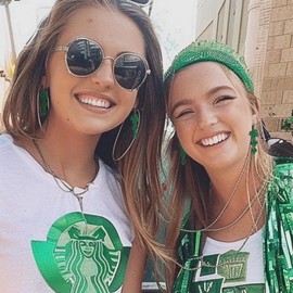 JeanBeau St Patricks Day Green Shamrock Earrings for Women, Irish Triple Clover Leaf Acrylic Dangle Drop Earing Trendy Outfit Accessories Jewelry Gift