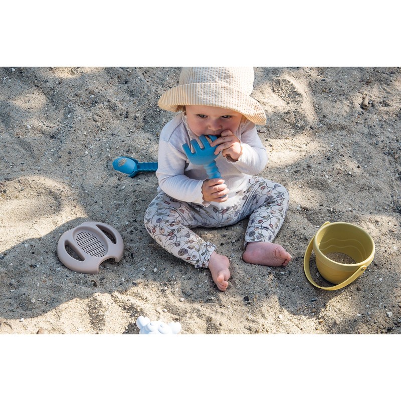 Dantoy - Tiny-Serie 5-teiliges Eimer-Set - Sandspielspaß aus umweltfreundlichem Biokunststoff