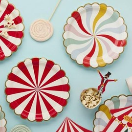 Circus Theme Carnival Party Paper Plates – Pack of 8 Funfair Theme Tableware for Birthday Celebrations