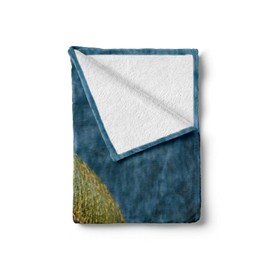 Lunarable Bearded Dragon Throw Blanket, Photo of Unicorn Fluffy Befriending Exotic Wild Lizard Reptilian Print, Flannel Fleece Accent Piece Soft Couch Cover for Adults, 50" x 70", Multicolor