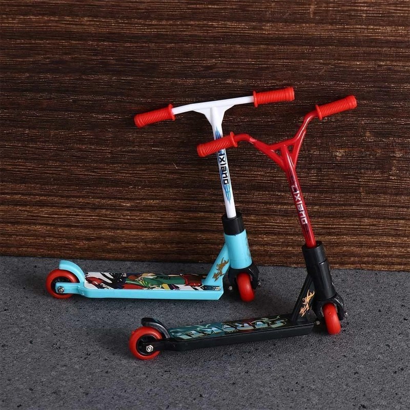 Wyjuan Mini Finger Scooter Set, 3 Pieces, 2 Black and