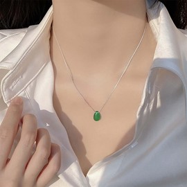 Allereya Boho Resin Water Drop Necklace Red Tear Pendant Necklace Minimalist Gemstone Drop Necklace Red Gemstone Choker Necklace Ruby Tear Necklace Jewellery for Women, Zinc, No Gemstone