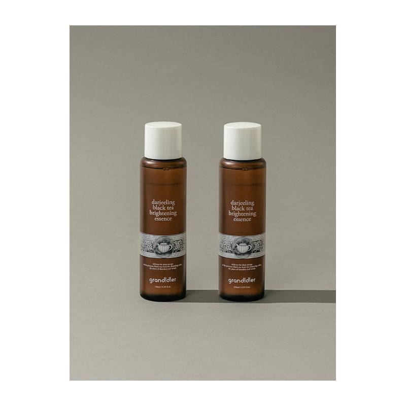 Darjeeling Black Tea Brightening Essence 146ml / 다즐링홍차 브라이트닝 에센스
