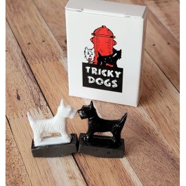 SPINNING DOGS Scotty Dog Magnetic Magnet Tricky Joke Prank Gag Magic Trick Toy