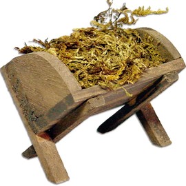 FADEDA Feeding Manger with Moss, Height: 6 cm, Hand-Painted, Detailed Nativity Scene Figures, Christmas Table Decoration, Nativity Accessories