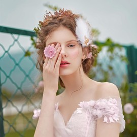 MWOOT 4Pcs Feather Fascinators Hair Clip, Handmade Feather Headpiece Branch Shaped Hair Clips with White and Red Diamonds, Elegant Barrettes Headpiece for Women Girls, Party Hairpins Hair Accessory