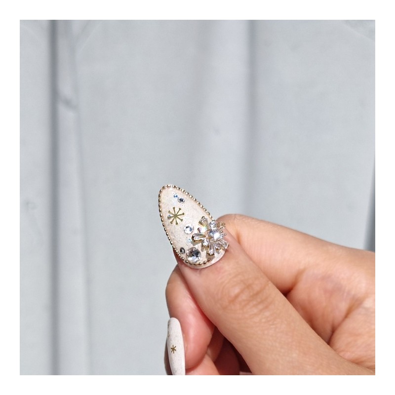 Crystal Snow Crystal Handmade Nail Tip - Oval / 크리스탈