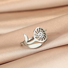 LUTAKU Stainless Steel April Birth Flower Rings for Women Girls Daisy Flower Floral Ring,Bridesmaid Jewelry Gift (silver)