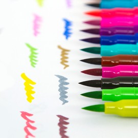 36 Colors Dual Tip Brush Pens Art Markers Set Flexible Brush & 0.4mm Fineliner Tips Watercolor Color Pens Perfect for Children Adults Artists Journaling Drawing Sketching Coloring Calligraphy Hand Lettering