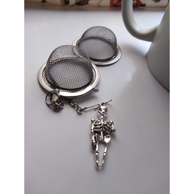 Skeleton Teaball Infuser Strainer for Dried Leaves Tea Brewing