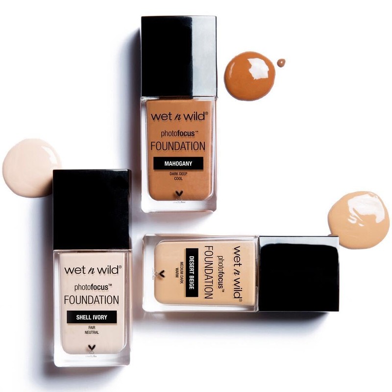 wet n wild Photo Focus Matte Liquid Foundation Peach Natural,