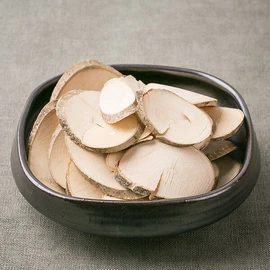 국산 건조 황칠나무(편) 200g 슬라이스 자른 차 말린 건 국내산 한방 Korean-grown Dried Yellow Camellia (slices) 200g Herbal Tea Dried Made in Korea
