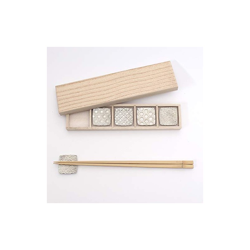 Tin Chopsticks Rest Auspicious Crest Set of 5 in Paulownia