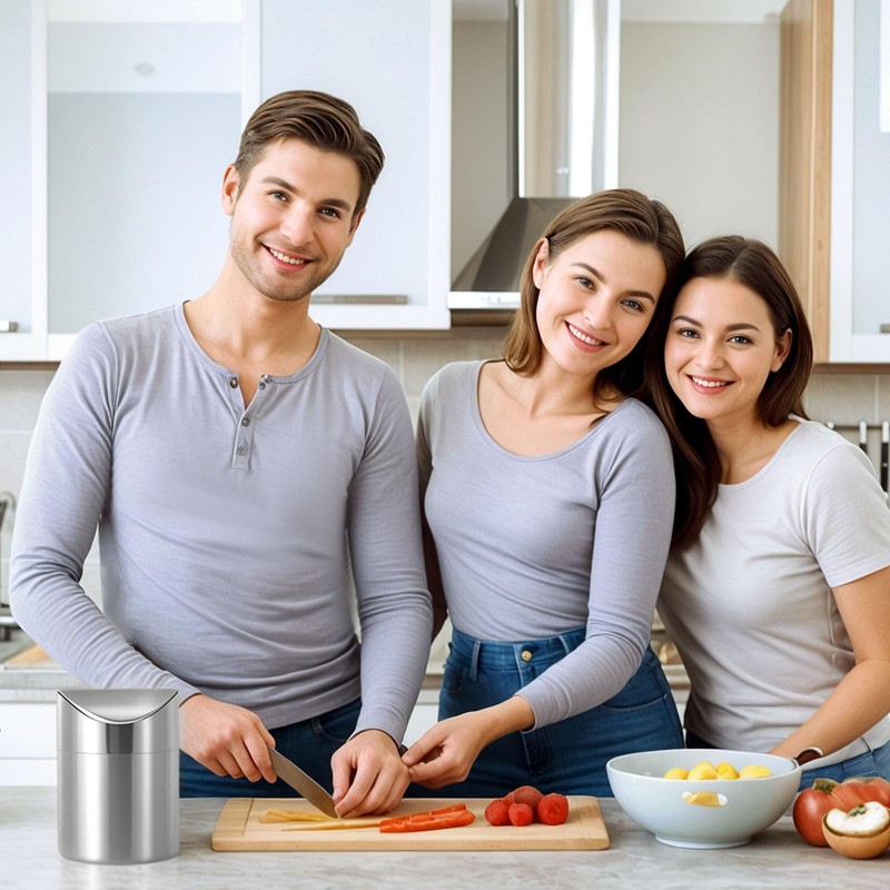 LOVEINUSA Mini Trash Can with Lid, 1.5L Small Garbage Bin