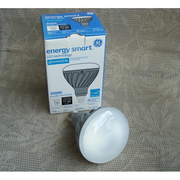 GE BR30/830 LED #65390 dimmable indoor flood light 3000K LED12DBR30/830