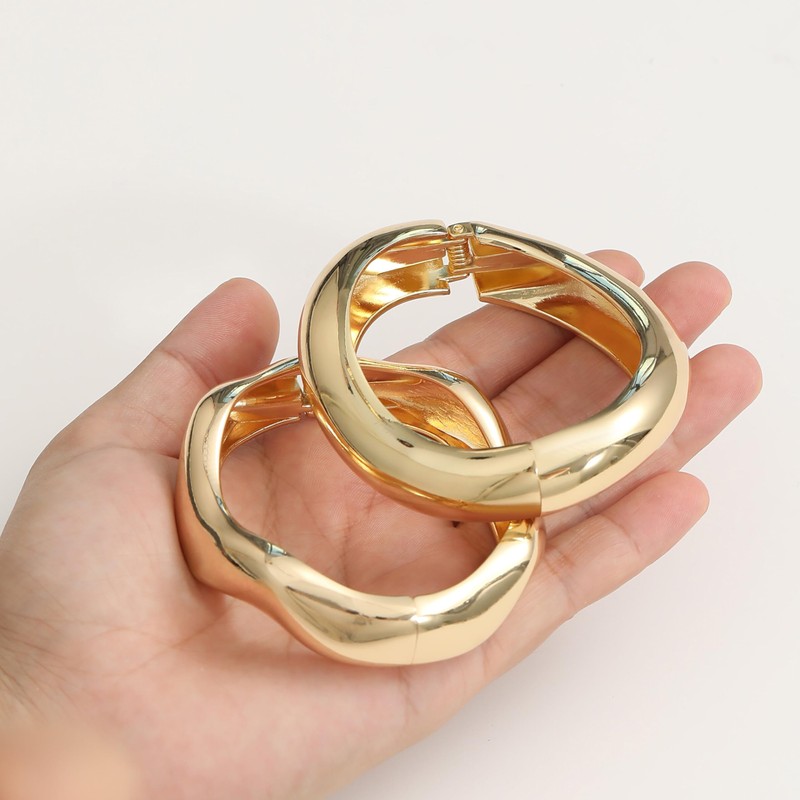 Wrlcorly 2Pcs Gold Bangle Bracelets for Women 14K Gold Plated