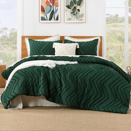 Litanika California King Comforter Set Dark Emerald Green, 3 Pieces Cal King Oversized Chevron Tufted Solid Forest Green Bedding Comforter Sets, Fluffy Bed Set (104x96In Comforter & 2 Pillowcases)