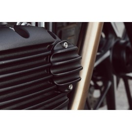 Motone MMU027 Generator Badge T100 T120 Street Twin Street Scrambler Thraxton Rib Black
