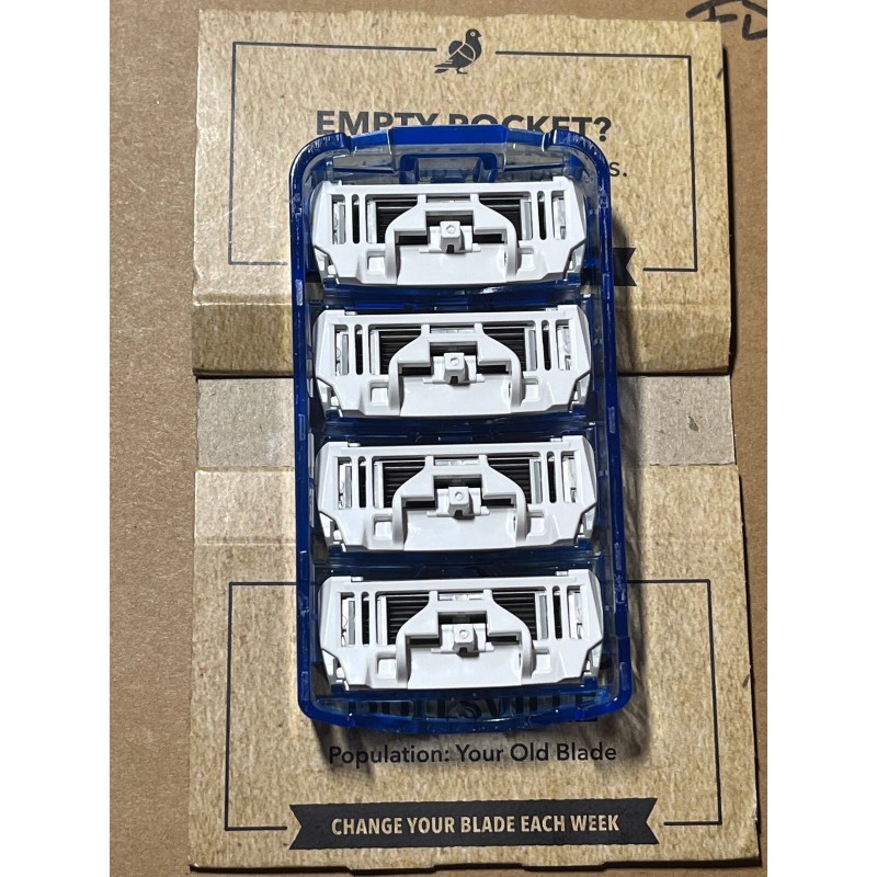 Dollar Shave Club Executive Razor Handle / 4 Cartridges (6