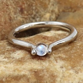 SILVERTROVE Gemstone Band Ring, Sterling Silver Ring for Men and Women, Band Ring in All Sizes, Jewellery CRG1064AA, Gemstone Precious metal gemstone, Moonstone