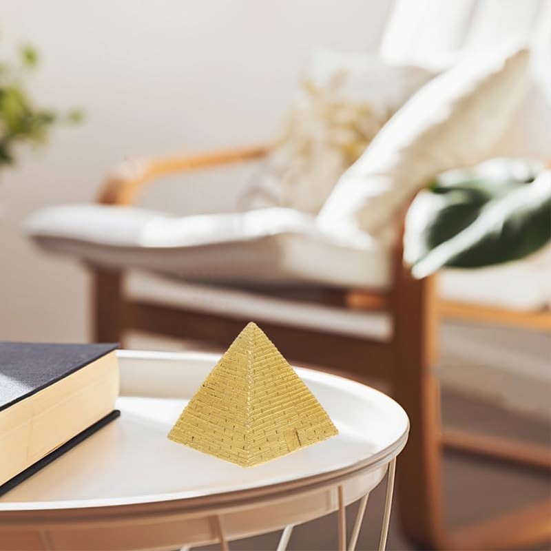 Garneck 2Pcs Vintage Egyptian Pyramid Decorative Model - Small Resin