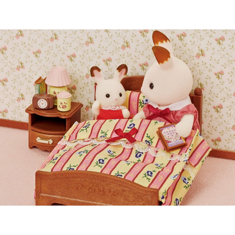 1 X Sylvanian Families bedroom semi-double bed over -512