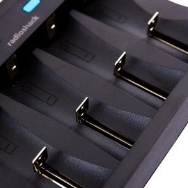 RadioShack Universal Smart Battery Charger with Digital Display