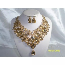 treasuresbyevieus@etsy.com Champagne rhinestone necklace set, wedding bridal MOB prom party formal necklace