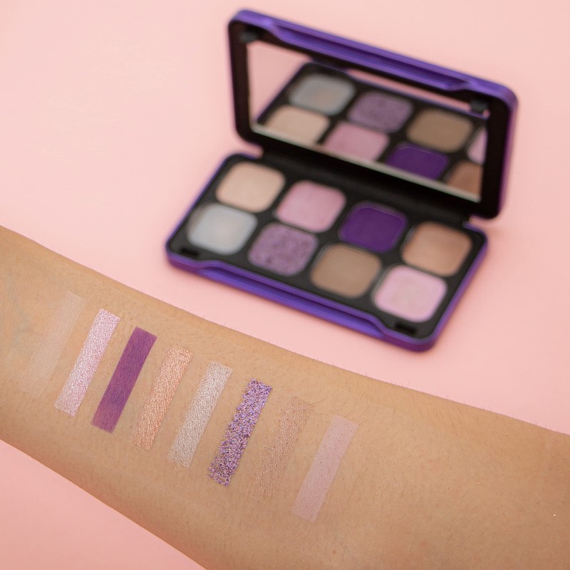 Makeup Revolution Forever Flawless Dynamic Mesmerized