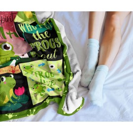 QOJUYO Frog Gifts, Frog Gifts For Women/Men Throw Blanket 60"x50", Frog Gift, Frog Themed Gifts, Frog Gifts For Frog Lover, Frog Stuff, Cute Frog Gifts, Frogs Gifts, Frog Gifts For Girls/Boys Blankets