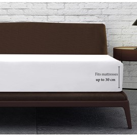 Linen Home White Double Fitted Sheet Deep fit 12''/30cm Microfibre Easy Care Fitted Bed Sheets Double - Super Soft Brushed Wrinkle and Fade Resistance Bedding (Double, White)