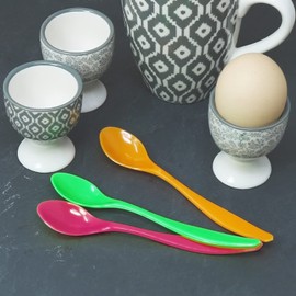 com-four® 24 x Plastic Egg Spoons - Reusable Dessert Spoons - BPA-Free Colourful Plastic Spoons for Baby Food, Jam, Dips - Reusable Cutlery - 14 cm (Pack of 24)