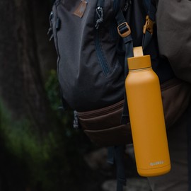 Quokka Solid with Holder Amber Stainless Steel Thermal Bottle with Holder 630 ml