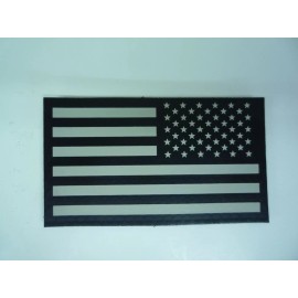 REV USA FLAG IR PATCH TAN ON MB 3 1/2"X2" REJECT#225 W/VELCRO® BRAND FASTENER