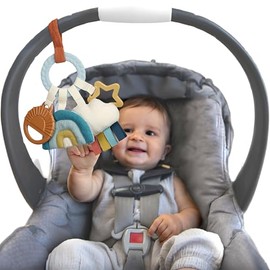 Itzy Ritzy - Juguete de dentición para niños, con anillo trenzado y juguetes colgantes, incluye mordedor, cintas texturizadas, sonido arrugado y campanilla de cascabel, 0 meses en adelante (arco iris)