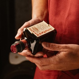 La Vecchia Dispensa - Balsamic Vinegar of Modena IGP | Red Label - Unique Blend of 3-10 Year Aged Balsamic | One 8.45 Fl Oz (250ml) Glass Bottle with Wax Sealed Cork | GMO-Free | Imported from Italy