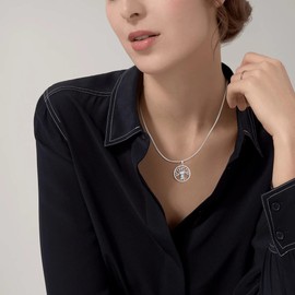 DTPsilver® 925 Sterling Silver Pendant - Celtic Tree of Life Pendant with Natural Gemstones - Without Curb Chain - Blue Topaz