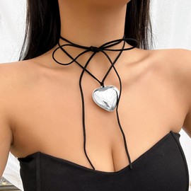 Puffy Heart Choker Necklace Big Heart Pendant Necklace Y2K Aesthetic Simple Chunky Puffy Love Heart Necklace for Women Girls (Silver)