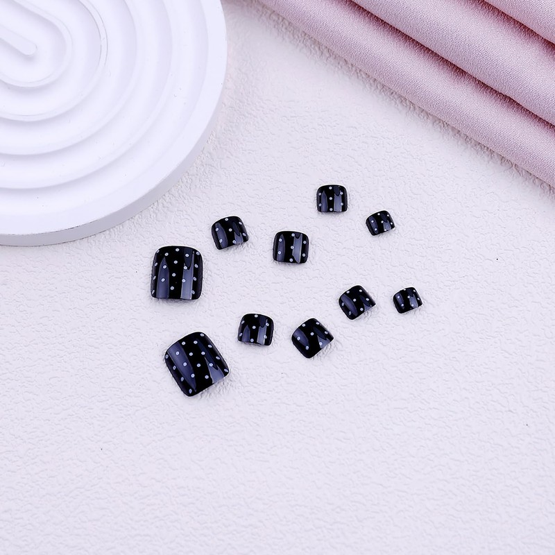 Polka Dot Press On Toenail Short Square Fake Toenails Black